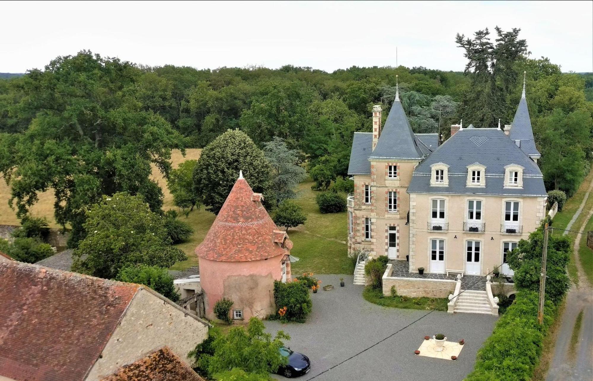 Villa Saint Pierre La Trimouille Esterno foto