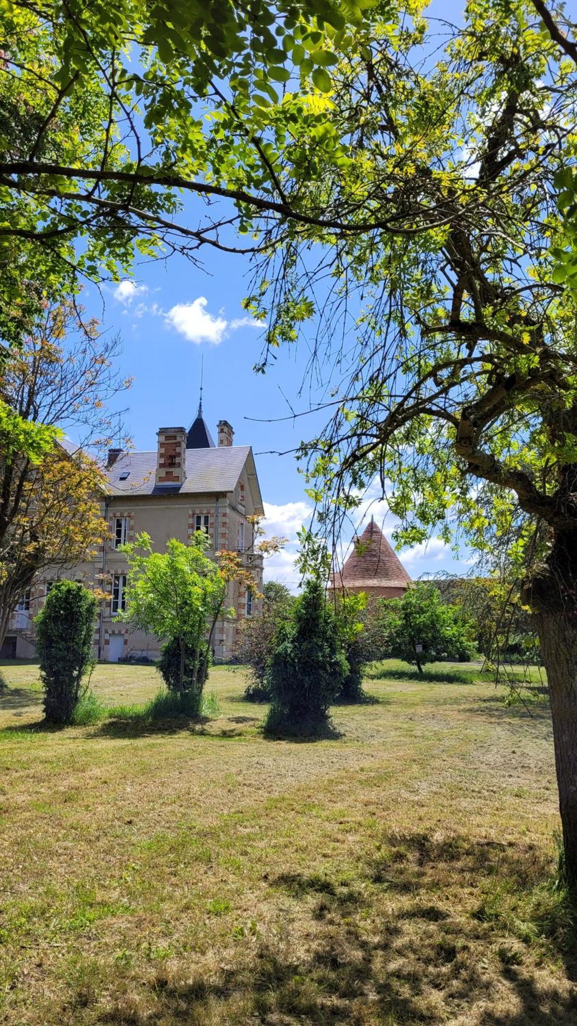 Villa Saint Pierre La Trimouille Esterno foto
